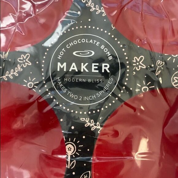 Bennkai Chocolate Bomb Mold! - Picture 2 of 7